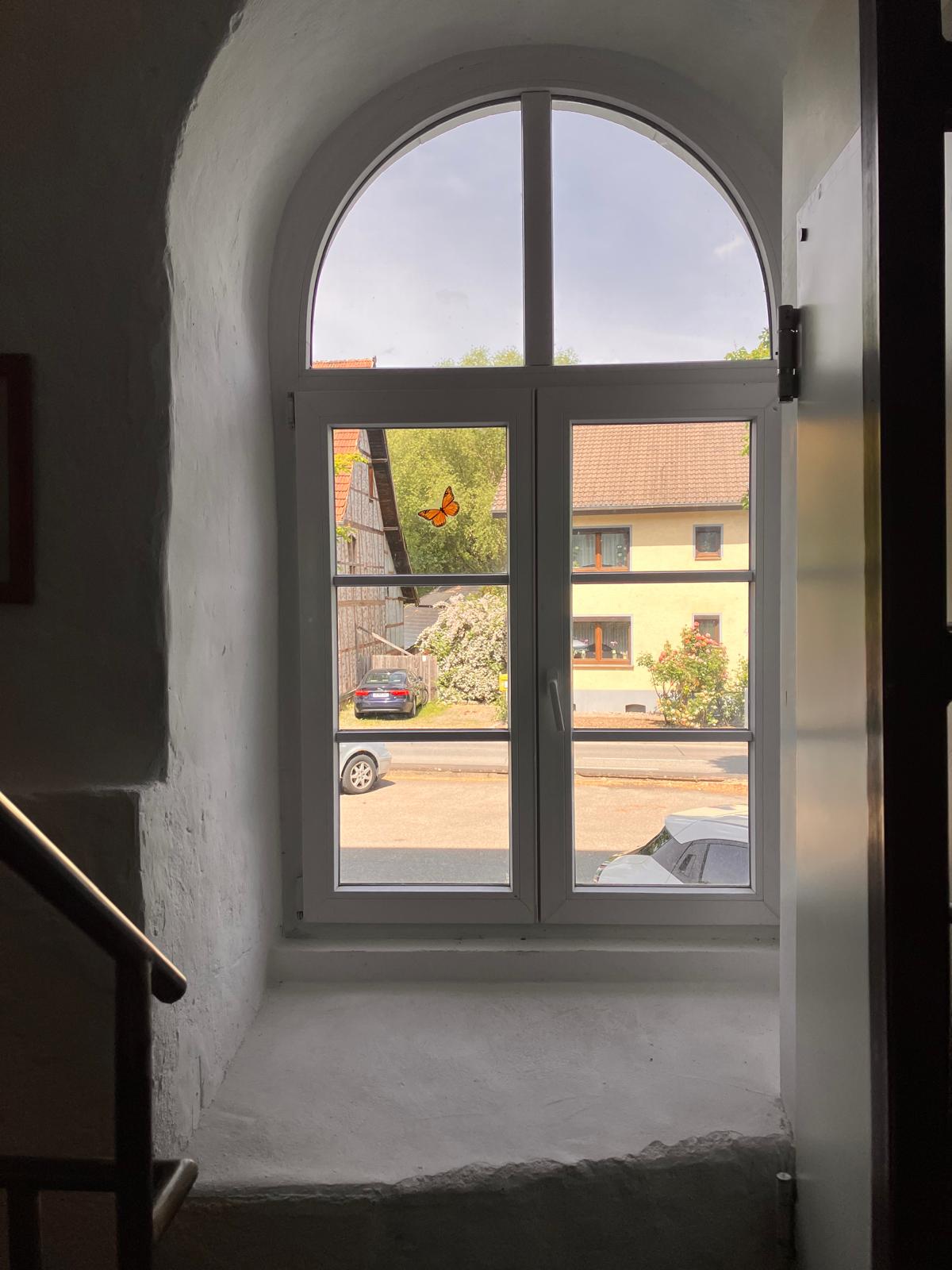 Black Steel Loft Rundbogenfenster Detail